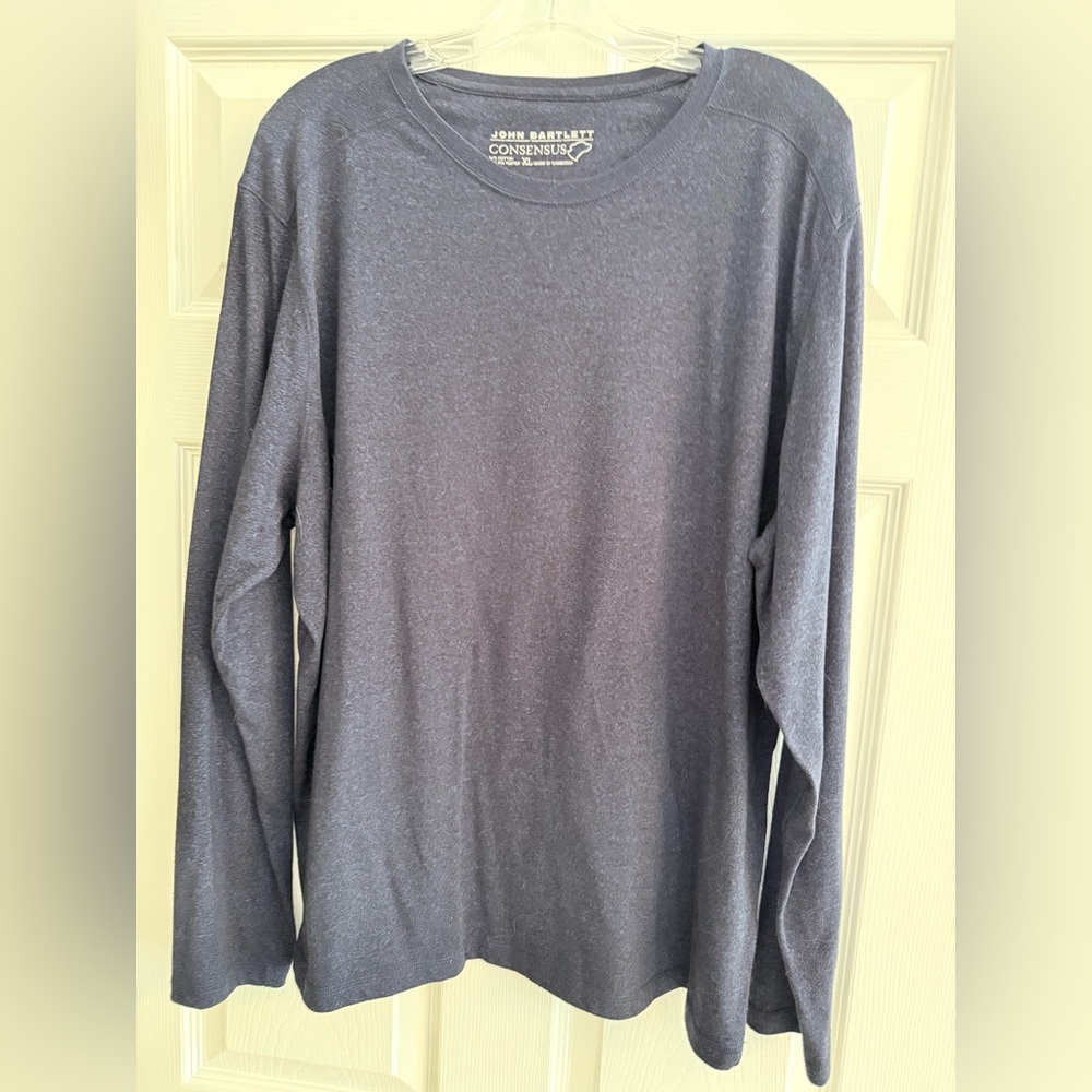 John Bartlett Consensus Men's vibrant NAVY(!) (appears grey)  Long Sleeve Tee